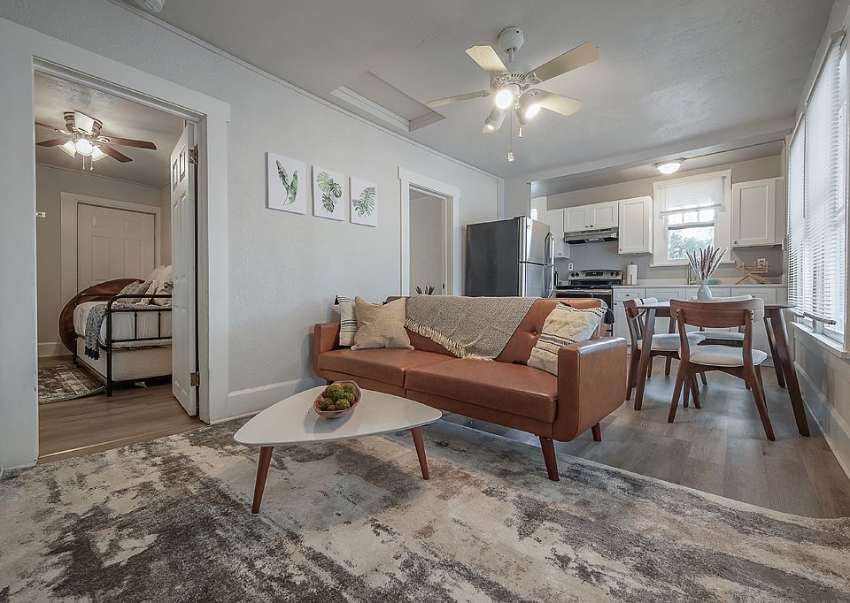 1st image of 2235 1st Ave N APT 3