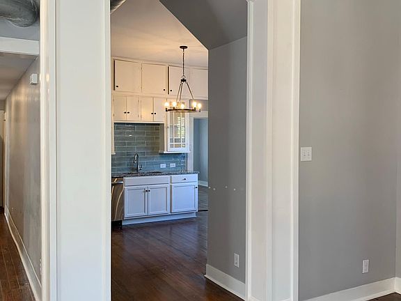 5th image of 1118 W Huisache Ave