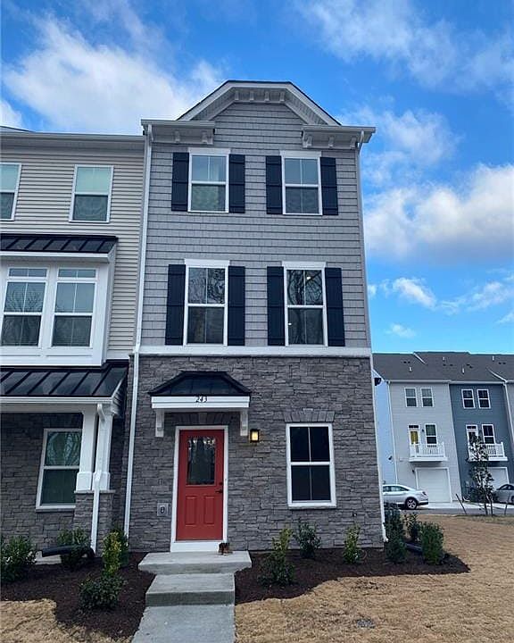 1st image of 243 Tern Ave