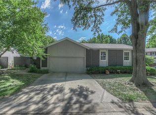 2220 Condolea Ter, Leawood, KS 66209