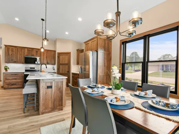 217 Dale Dr, Lodi, WI 53555