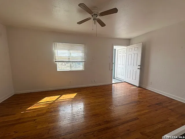 Studio, 1.0 bath, 2416 sqft, $700 — Photo 3