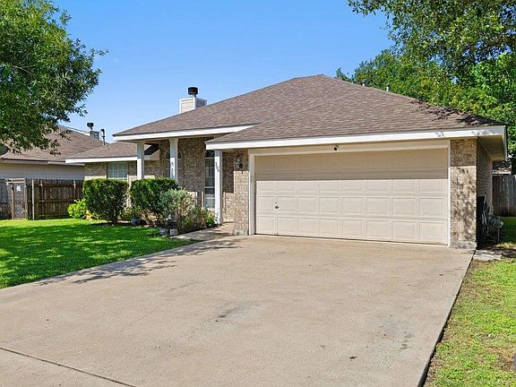 2nd image of 306 Lydia Ln