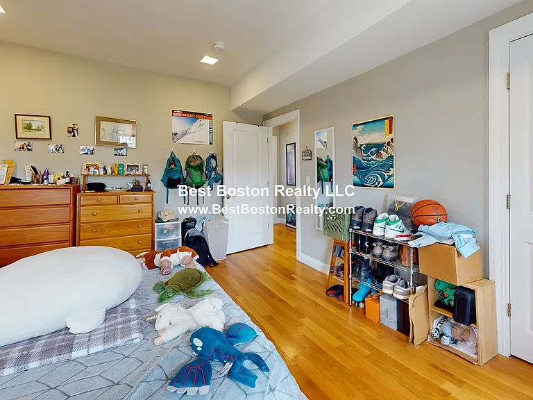 317 Main St #2 — Photo 11