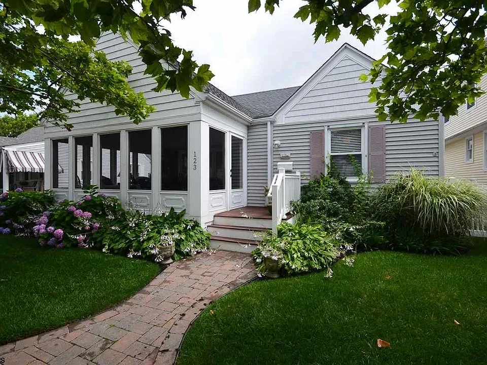 123 N 34th Ave