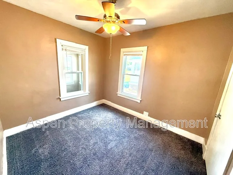 2110 S Central Ave — Photo 6