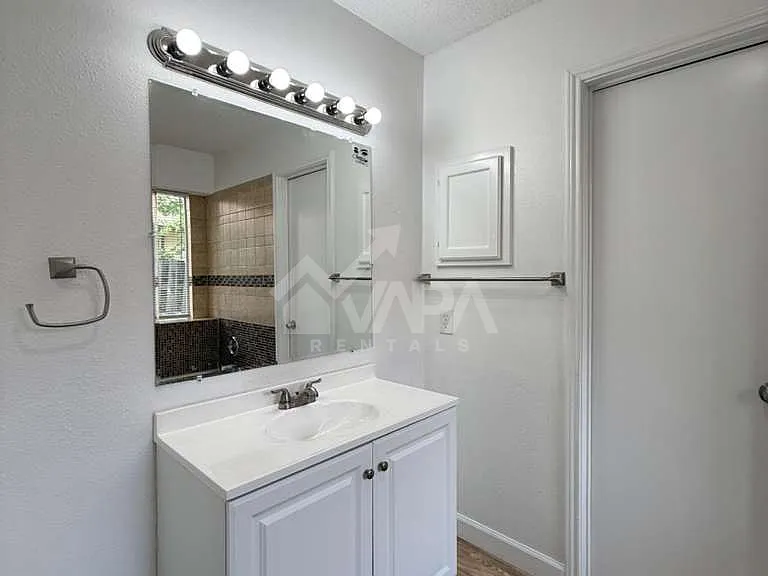 3230 Bear Springs Dr — Photo 14