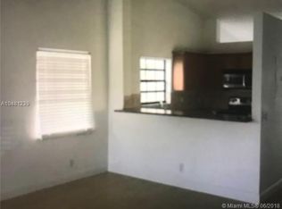 510 Freedom Ct, Deerfield Beach, FL 33442