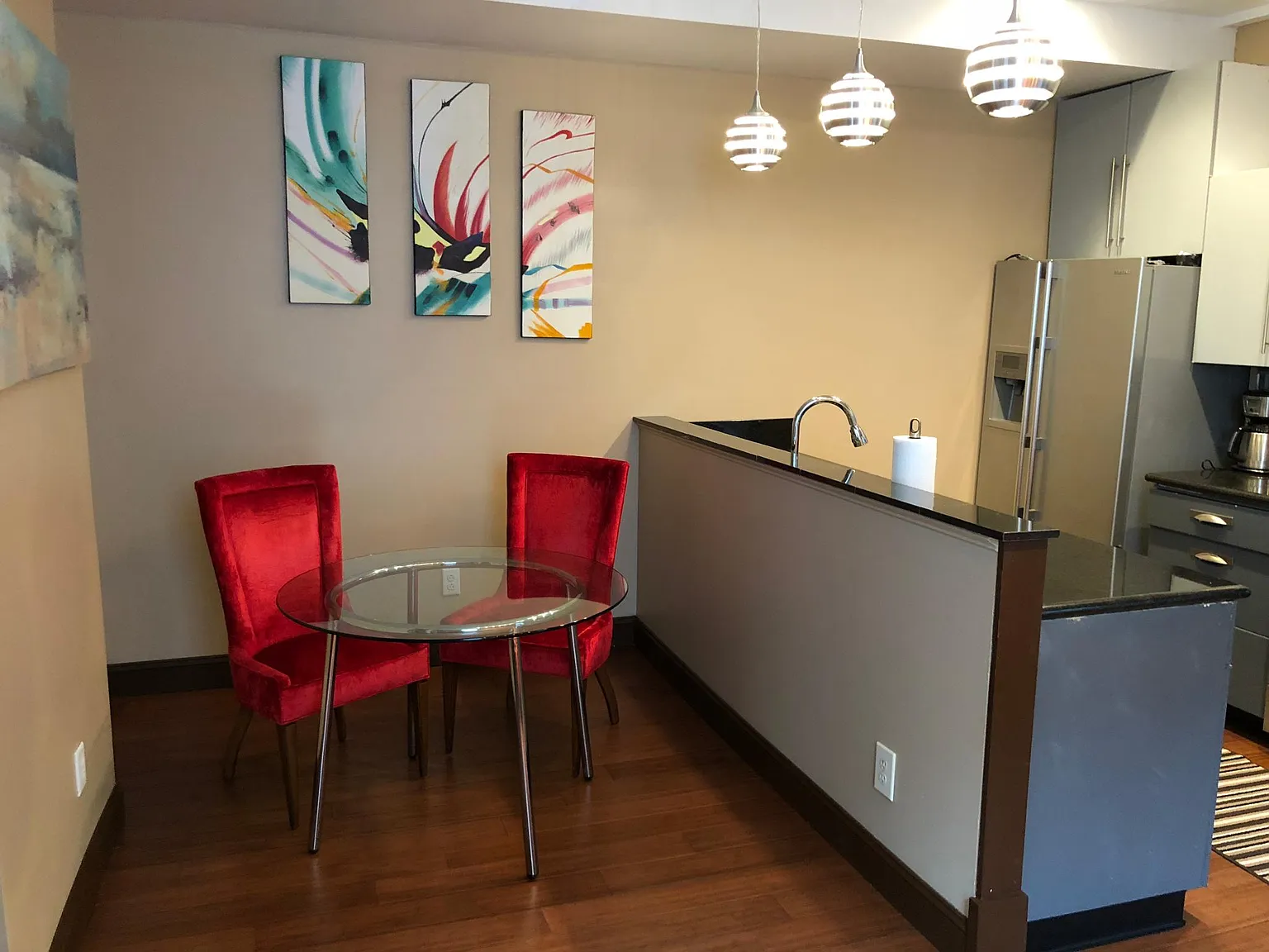 2417 Vine St — Photo 4