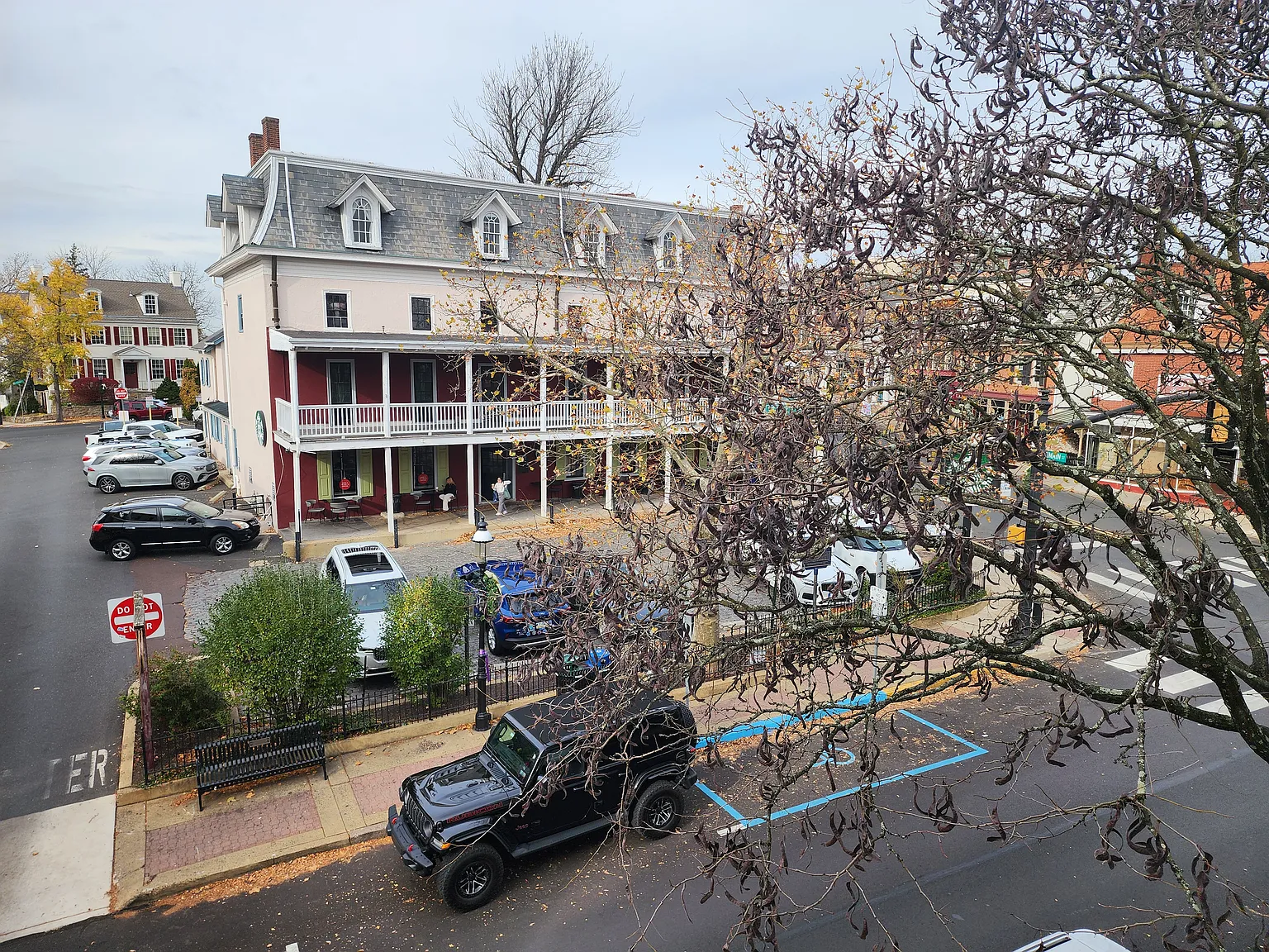 16 W State St — Photo 4
