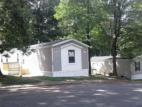 1600 N Willis Dr — Photo 8