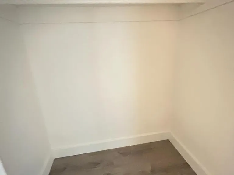 Unit Photo