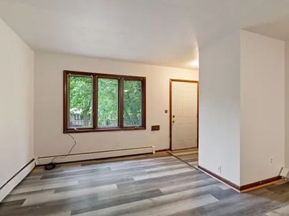 3rd image of 1024 34th Ave N