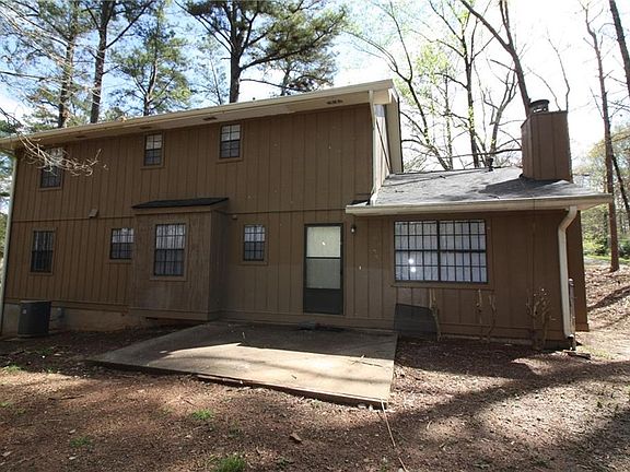 4th image of 3629 Burlingham Dr