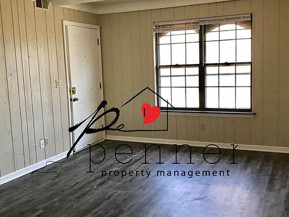 2nd image of 304 NW Highland Ln APT C