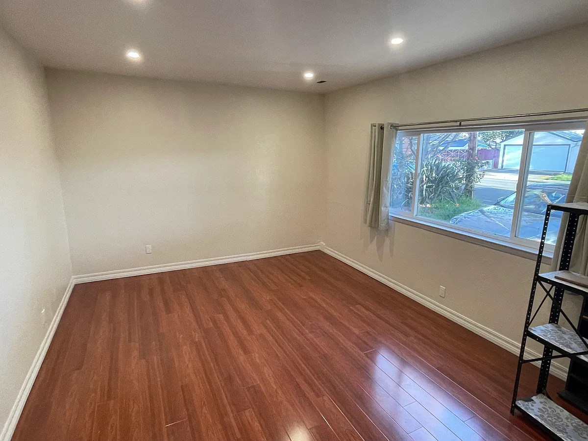 Building Photo - Burkhart Ave
