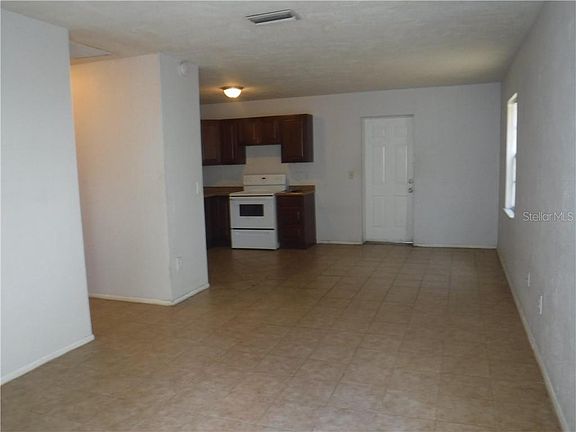 3rd image of 2611 Oakdale St S