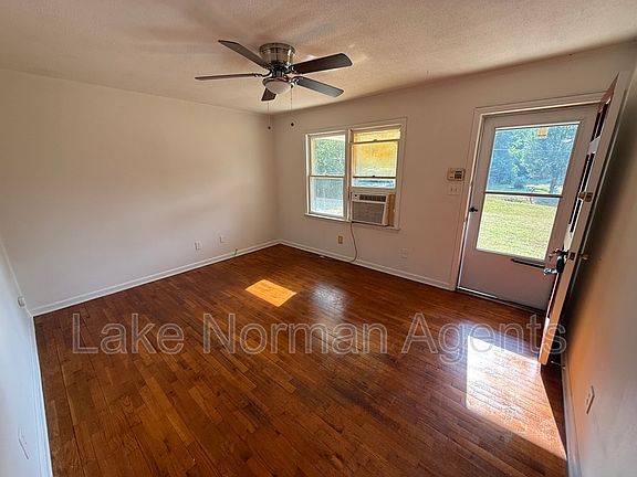 3rd image of 2549 N Olivers Cross Rd