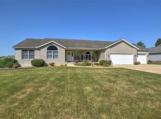 2695 S Long Creek Rd, Decatur, IL 62521