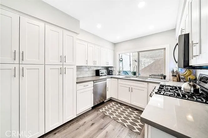 242 Avenida Baja — Photo 24