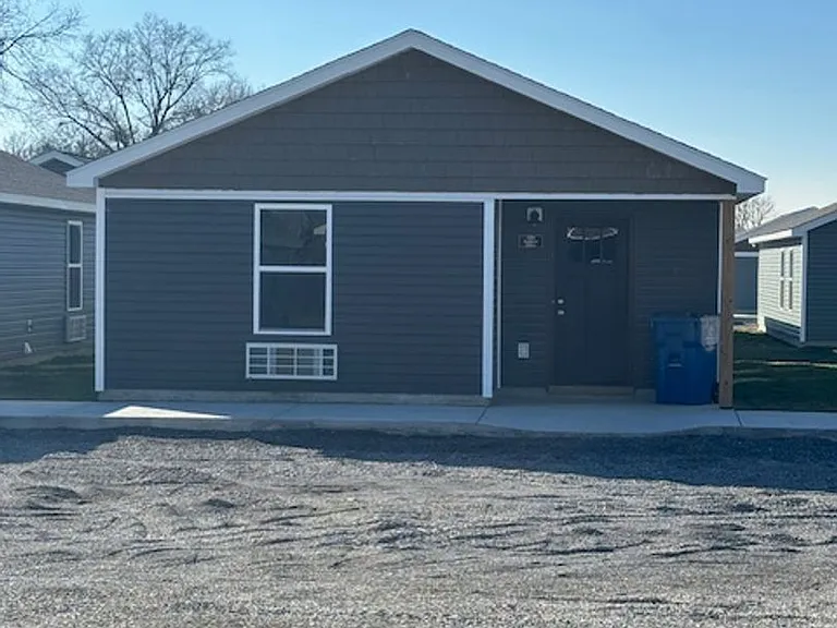 1300 W Mar Elm St — Photo 19