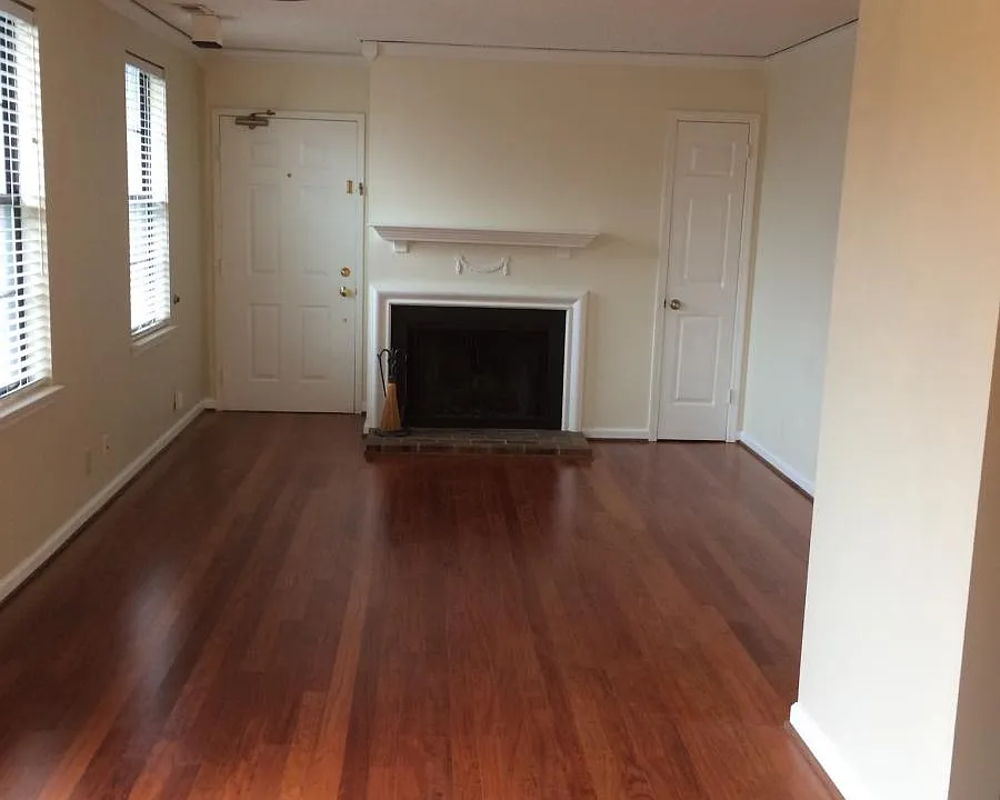 5884 Brentwood Trce