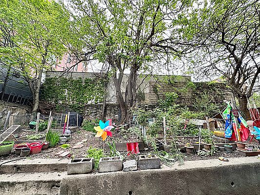 1st image of 483 Montgomery St #2B