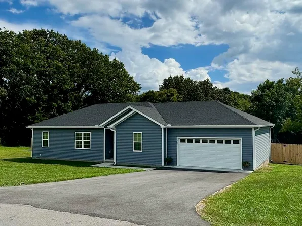 200 Parkview Shores Rd, Scottsville, KY 42164