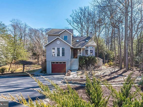 4th image of 34 Tiffany Dr