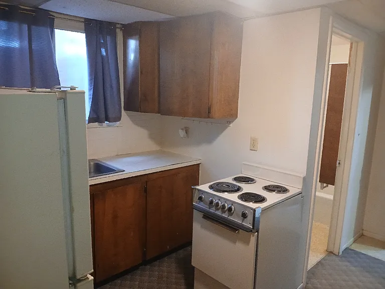 380 S Wagon Wheel Dr #3 — Photo 5