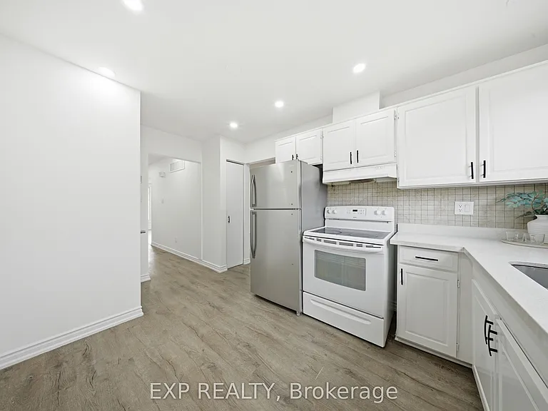 2637 Altadena Ct — Photo 15