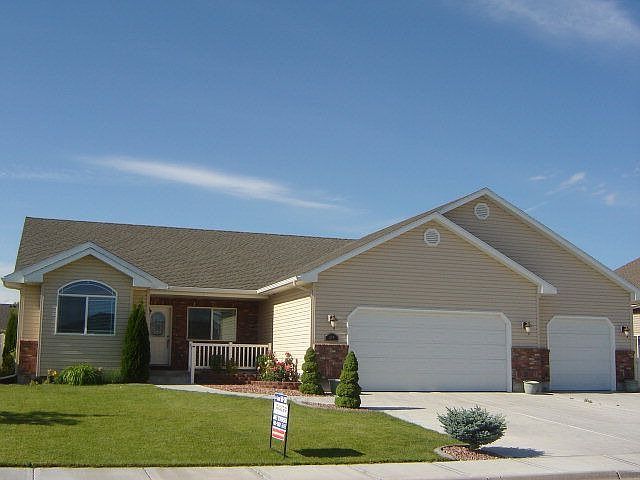 1st image of 394 Napa Dr
