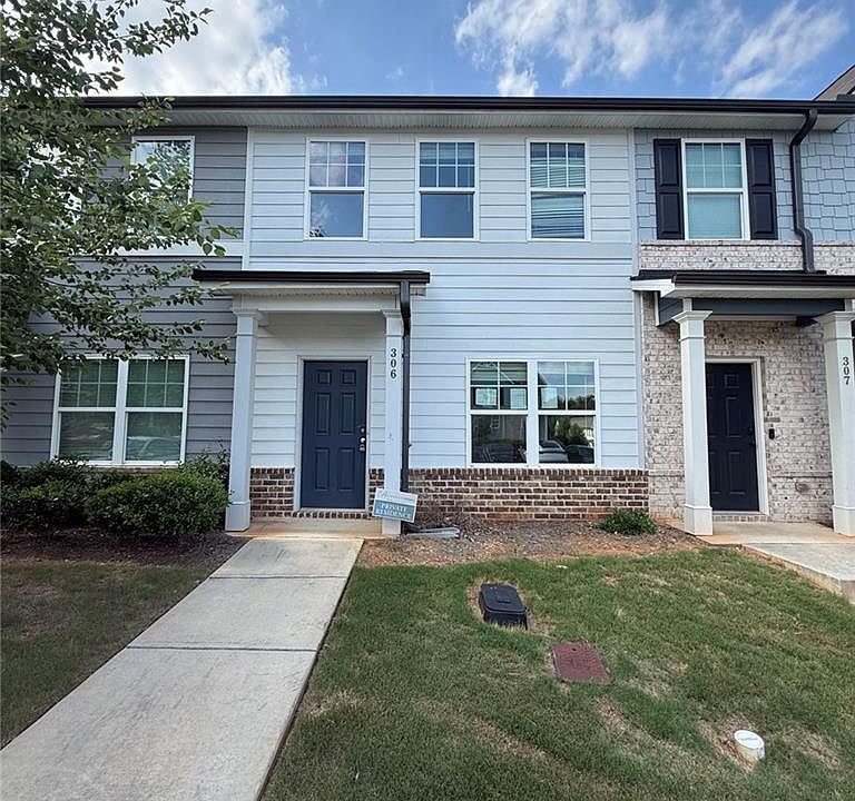 1st image of 585 McWilliams Rd SE #306