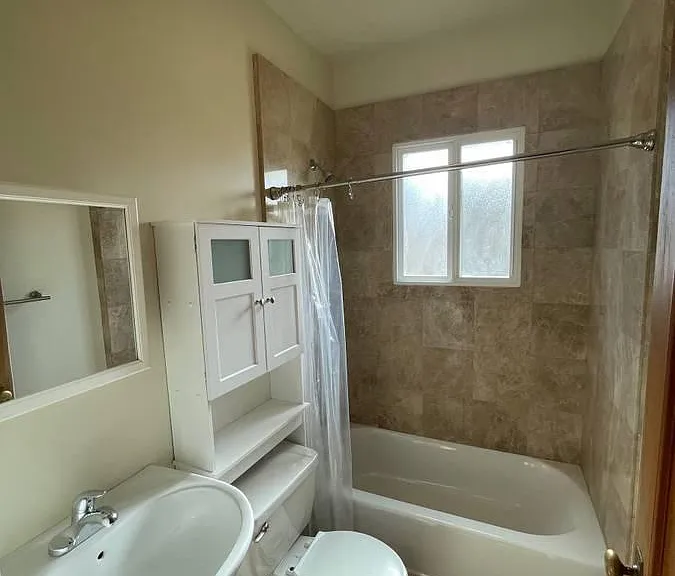 1390 Clay St #8 — Photo 6