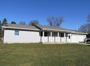 310 E South St, Durand, IL 61024