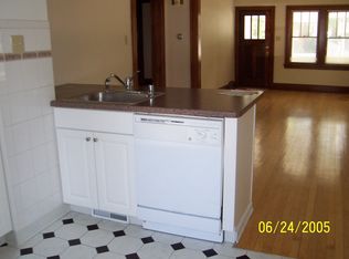 8230 Portland Ave, Wauwatosa, WI 53213