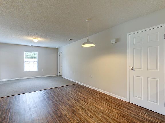 Spacious living and dining area - fresh paint throughout including the ceilings