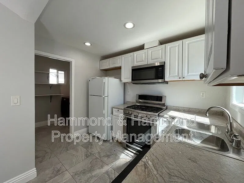 1 bed, 1.0 bath, 500 sqft, $2,495 — Photo 4