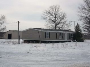 10031 Roanoke Rd, Pavilion, NY 14525