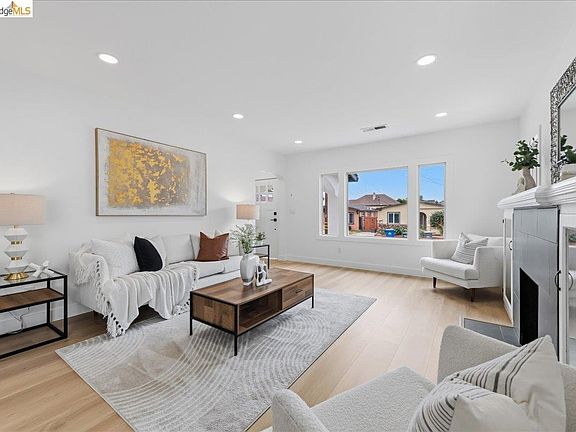 4th image of 3350 Brookdale Ave