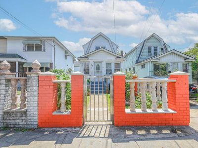 13814 111th Avenue, Jamaica, NY, 11435