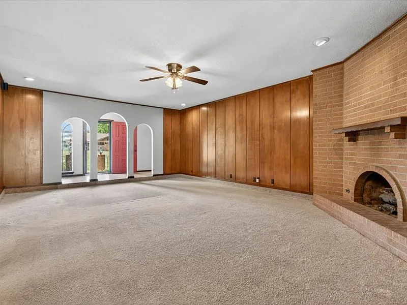 3 bed, 1800 sqft, $1,850 — Photo 4