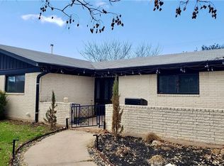 306 Briarwood St, Round Rock, TX 78681