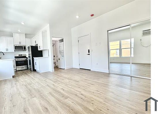 2nd image of 1019 Albany St #17
