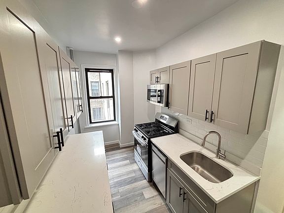 4th image of 6601 Broadway APT 4E