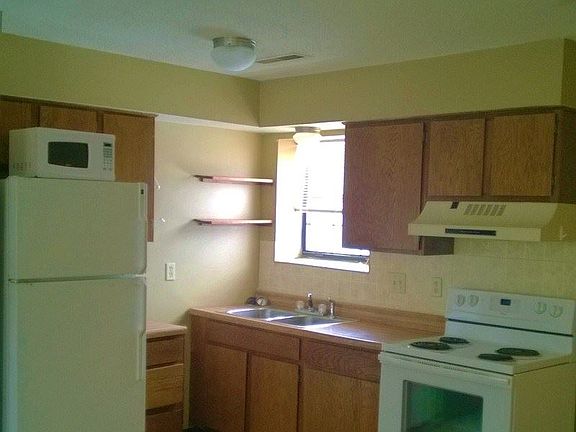 4th image of 113 Pottawatomie St APT B