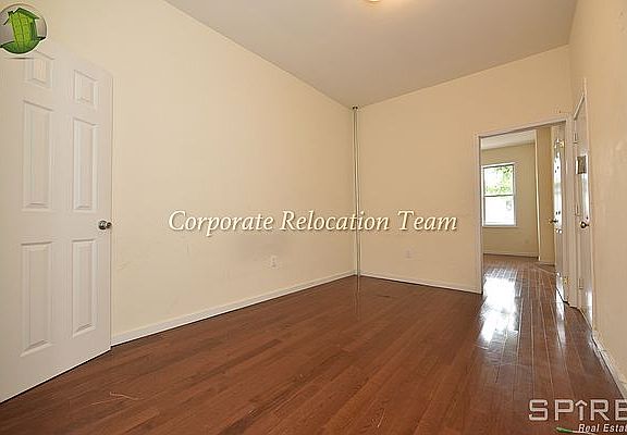 3rd image of 20-12 29th St #1R