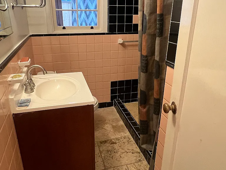 2733 Bryant St — Photo 19
