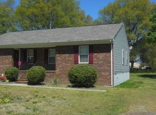 415 Briarwood Cir, North Prince George, VA 23860