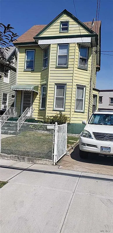 14415 97th Ave photo 1